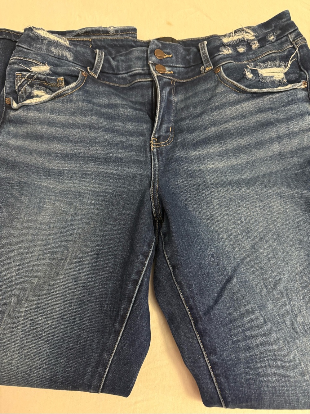 WOMENS BUCKLE JEANS